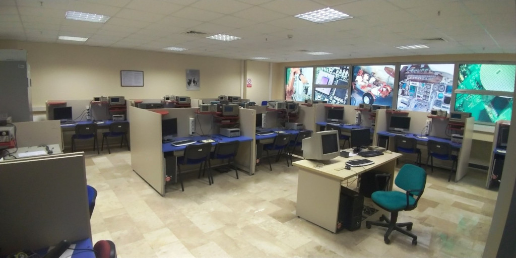 1533822866-Embedded Systems Laboratory.jpg